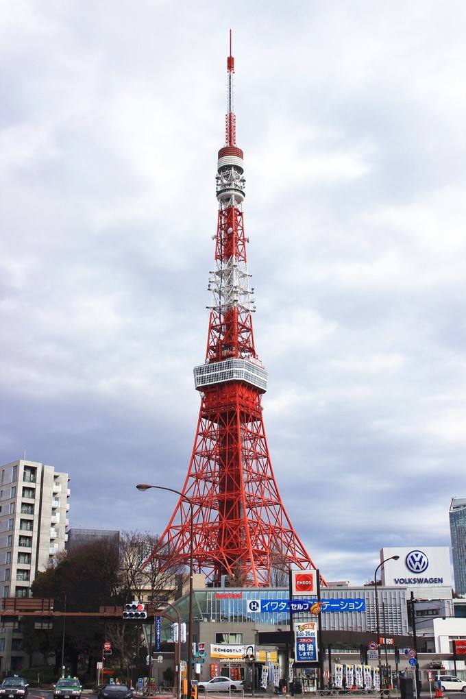 鹰手营子矿到日本国际搬家专线